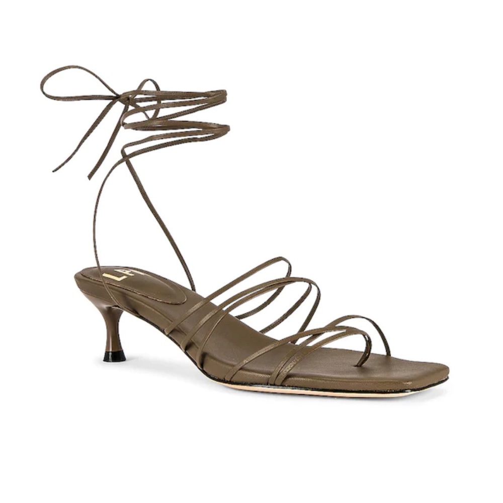 NWT REVOLVE LPA Lucia Heel in Espresso